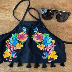 PilyQ swim top